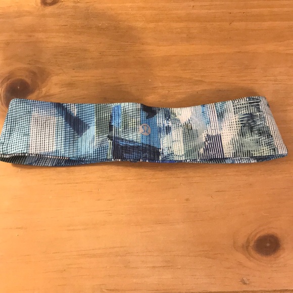 Lululemon headband - Picture 1 of 3